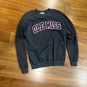Champions mens Ole Miss gray Sweatshirt size M